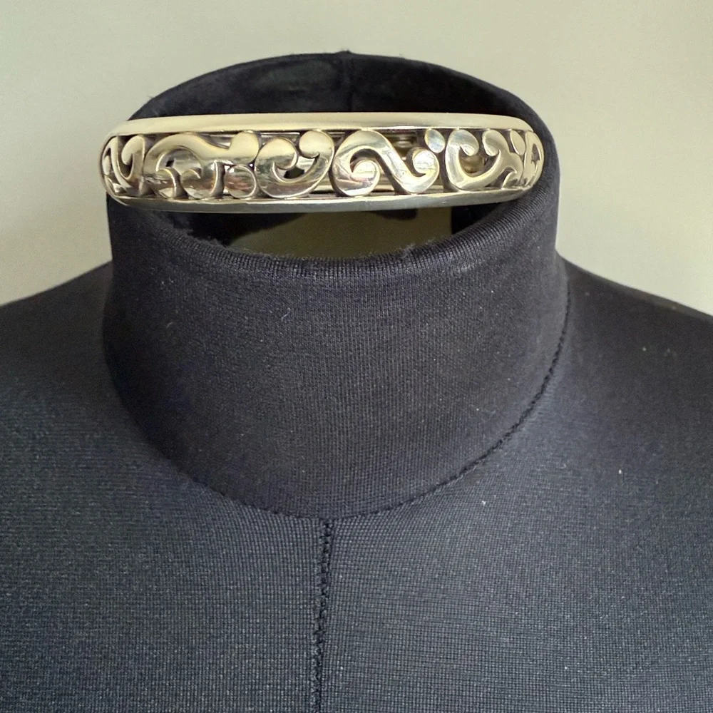 Brighton Contempo Hinged Bracelet - Picture 5 of 6